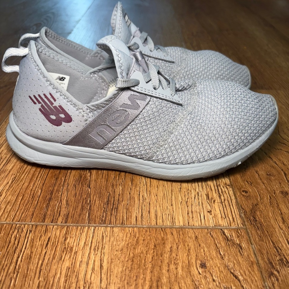 New Balance FuelCore Nergize Womens 7.5 Gray Walking Shoes Memory Foam